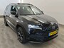 Skoda Karoq 1.5 TSI 150pk Automaat Sportline Business | Panoramadak | Stuur- en Stoelverwarming | Camera | PDC V+A | CarPlay | 19"