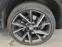 Skoda Karoq 1.5 TSI 150pk Automaat Sportline Business | Panoramadak | Stuur- en Stoelverwarming | Camera | PDC V+A | CarPlay | 19"