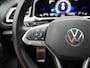Volkswagen T-Roc R-Line 1.5 TSI 150 PK Business DSG | LED Matrix IQ | Panoramadak | Achteruitrij Camera | Navigatie | DAB+ | Trekhaak | Side Assist |