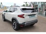 Dacia Duster 1.2-130pk TCe Mild-Hybrid Extreme. Stoere SUV ! Slechts 16.000km ! Autm. airco, LED verl., 360gr. camera, parkeersensoren v+a, stoelverw., cruise control, dodehoek ass., telefoonvoorb., navigatie by Apple carplay / Android auto etc.