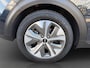 Kia Niro EV e-Niro DynamicPlusLine 204pk 64 kWh | Camera | Carplay | Schuifdak | Adaptive Cruise | 17" Velgen | Halfleder | Stoel/Stuurverwarming | Metaallak | DAB |
