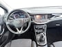 Opel Astra 1.0 Turbo Innovation | Comfort stoelen | Parkeersensoren voor en achter | Camera | | Achteruitrijcamera standaard | Airco (automatisch) | Cruisecontrol standaard