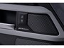 Land Rover Defender 110 D200 SE | Luchtvering | ClearSight | 360° Camera | Meridian | Stoel+Stuurverwarming