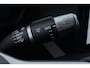 Land Rover Defender 110 D200 SE | Luchtvering | ClearSight | 360° Camera | Meridian | Stoel+Stuurverwarming