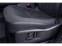 Land Rover Defender 110 D200 SE | Luchtvering | ClearSight | 360° Camera | Meridian | Stoel+Stuurverwarming