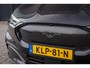 Ford Mustang Mach-E Extended First Edition AWD 98 kWh | Leder | Adaptieve cruise | Full LED | Elec. stoel incl. geheugen | Elec. achterklep| Dodehoek detectie | 360-camera | Stoel / stuurverwarming