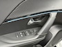 Peugeot e-2008 EV GT Pack 50 kWh 3-Fase SOH 94,5% | 3D i-Cockpit | Navigatie | Camera | Full-Led | Carplay&Android