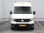 Volkswagen Crafter 35 2.0 TDI 140pk L3H3 Comfortline | Navigatie | Airco | Cruise control | Camera | App connect | DAB + | PDC V + A | Bijrijdersbank | Trekhaak | RVS Imperial en Trap | Betimmering |