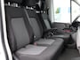 Volkswagen Crafter 35 2.0 TDI 140pk L3H3 Comfortline | Navigatie | Airco | Cruise control | Camera | App connect | DAB + | PDC V + A | Bijrijdersbank | Trekhaak | RVS Imperial en Trap | Betimmering |