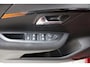 Peugeot 208 1.2 PureTech Allure | Airco | Cruise control | Carplay | Navi | Parkeer sensoren | Stoelverwarming