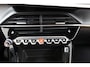 Peugeot 208 1.2 PureTech Allure | Airco | Cruise control | Carplay | Navi | Parkeer sensoren | Stoelverwarming