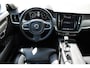 Volvo V90 2.0 T4 Momentum | Achteropkomend verkeer waarschuwing | Autonomous Emergency Braking | Bots herkenning en activatie | Cruise control adaptief | Rijstrooksensor met correctie | Achterbank verwarmd | Apple Carplay & Android Auto | Elektrisch verstelbare bestuurdersstoel met geheugen | Navigatiesysteem full map + hard disk | Stuurwiel verwarmd