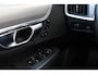 Volvo V90 2.0 T4 Momentum | Achteropkomend verkeer waarschuwing | Autonomous Emergency Braking | Bots herkenning en activatie | Cruise control adaptief | Rijstrooksensor met correctie | Achterbank verwarmd | Apple Carplay & Android Auto | Elektrisch verstelbare bestuurdersstoel met geheugen | Navigatiesysteem full map + hard disk | Stuurwiel verwarmd