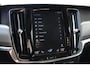 Volvo V90 2.0 T4 Momentum | Achteropkomend verkeer waarschuwing | Autonomous Emergency Braking | Bots herkenning en activatie | Cruise control adaptief | Rijstrooksensor met correctie | Achterbank verwarmd | Apple Carplay & Android Auto | Elektrisch verstelbare bestuurdersstoel met geheugen | Navigatiesysteem full map + hard disk | Stuurwiel verwarmd