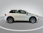 Volkswagen Tiguan 1.4 TSI eHybrid 245pk DSG R-Line Business · Camera · Inklap. Trekhaak · Dodehoeksensor · Parkeer Assistent · Stuur- & Stoelverwarming · 19"Velgen ·