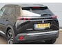 Peugeot e-2008 EV Allure Pack 50 kWh | Camera | Stoelverw. | Cruise & Climate Contr. | Navi | Pdc | Keyless | | Camera | Stoelverw. | Cruise & Climate Contr. | Navi | Pdc | Keyless |