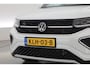 Volkswagen T-Cross 1.0 TSI R-Line DSG | IQ. Light | Apple CarPlay | Camera + PDC | Adapt. Cruise | 18'' | Digi. Cockpit |