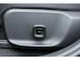 Volvo EX30 P3 Plus Europa 51 kWh | Stuurverwarming | Stoelverwarming | Elektrisch Verstelbare Stoelen Met Geheugen | BLIS | Elektrische Achterklep | Sfeerverlichting | Harman/Kardon | Google | Parkeersensoren Voor & Achter | Achteruitrijcamera | Keyless | Adaptieve Cruise Control | Pilot Assist | Lane Keeping | 18-Inch Lichtmetalen Velgen |