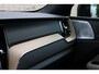 Volvo XC60 2.0 T6 Plug-in hybrid AWD Ultra Black Edition | B&W | Luchtvering | 22" | Full | UNIEK! | Facelift