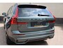Volvo XC60 2.0 T6 Plug-in hybrid AWD Ultra Black Edition | B&W | Luchtvering | 22" | Full | UNIEK! | Facelift