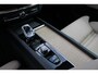 Volvo XC60 2.0 T6 Plug-in hybrid AWD Ultra Black Edition | B&W | Luchtvering | 22" | Full | UNIEK! | Facelift
