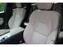 Volvo XC60 2.0 T6 Plug-in hybrid AWD Ultra Black Edition | B&W | Luchtvering | 22" | Full | UNIEK! | Facelift