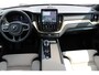 Volvo XC60 2.0 T6 Plug-in hybrid AWD Ultra Black Edition | B&W | Luchtvering | 22" | Full | UNIEK! | Facelift