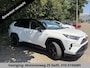 Toyota RAV4 2.5 HYBRID 4WD DYNAMIC PACK GARANTIE TOT 05-2031! SLECHTS 39.000 KM! 1650 KG TREKGEWICHT. STUUR & STOELVERWARMING . NAVIGATIE .PDC V & A .