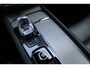 Volvo XC60 2.0 T6 Plug-in hybrid AWD Plus Black Edition | Panoramadak | H/K | Camera | Leder