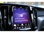 Volvo XC60 2.0 T6 Plug-in hybrid AWD Plus Black Edition | Panoramadak | H/K | Camera | Leder