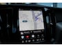 Volvo XC60 2.0 T6 Plug-in hybrid AWD Plus Black Edition | Panoramadak | H/K | Camera | Leder