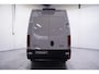 IVECO Daily 35S16 160 pk Aut. L2H2 Trekhaak 3.500 kg Airco ECC, Camera, Cruise Control, PDC achter, 3-Zits
