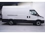 IVECO Daily 35S16 160 pk Aut. L2H2 Trekhaak 3.500 kg Airco ECC, Camera, Cruise Control, PDC achter, 3-Zits