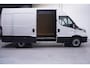 IVECO Daily 35S16 160 pk Aut. L2H2 Trekhaak 3.500 kg Airco ECC, Camera, Cruise Control, PDC achter, 3-Zits