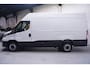IVECO Daily 35S16 160 pk Aut. L2H2 Trekhaak 3.500 kg Airco ECC, Camera, Cruise Control, PDC achter, 3-Zits