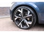 Volvo XC60 2.0 T8 Plug-in hybrid AWD Ultra Black Edition | Luchtvering | B&W | Trekhaak | 22" | Massage | Full Options | Facelift