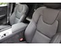 Volvo XC60 2.0 T8 Plug-in hybrid AWD Ultra Black Edition | Luchtvering | B&W | Trekhaak | 22" | Massage | Full Options | Facelift