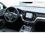 Volvo V60 2.0 B3 Essential Edition | Cruise Control | Semi elektrische trekhaak | Lederen stoelen | Google Services | Achteruitrijcamera | Stoelverwarming | Stuurwielverwarming | Achterbank verwarming
