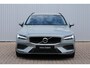 Volvo V60 2.0 B3 Essential Edition | Cruise Control | Semi elektrische trekhaak | Lederen stoelen | Google Services | Achteruitrijcamera | Stoelverwarming | Stuurwielverwarming | Achterbank verwarming