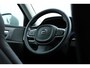 Volvo V60 2.0 B3 Essential Edition | Cruise Control | Semi elektrische trekhaak | Lederen stoelen | Google Services | Achteruitrijcamera | Stoelverwarming | Stuurwielverwarming | Achterbank verwarming