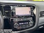 Mitsubishi Outlander 2.0 2WD Intense+ Black Line 7Persoons Automaat Navi Leder Sch-Dak Xenon 1E-Eigenaar Camera Stoelverwarming