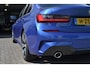 BMW 3-Serie 320i M Sport Pakket | Achteruitrijcamera | Carplay | Leer Alcan | Dealer onderhouden Nl Auto! 19" lmv