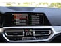 BMW 3-Serie 320i M Sport Pakket | Achteruitrijcamera | Carplay | Leer Alcan | Dealer onderhouden Nl Auto! 19" lmv