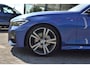 BMW 3-Serie 320i M Sport Pakket | Achteruitrijcamera | Carplay | Leer Alcan | Dealer onderhouden Nl Auto! 19" lmv