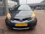Toyota Aygo 1.0-12V 5-drs Comfort Navigator Bj 2011 Km 131.000 Airco-5drs