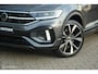 Volkswagen T-Roc 1.5 TSI R-Line | Pano | IQLed | 19 Inch | ACC | Keyless entry & Go | Trekhaak | Stoelverwarming | Virtual Dash
