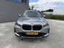 BMW X1 xDrive25e Trekhaak Harman-Kardon Leder Elek Stoelverstoeling LED Carplay DAB Achteruitrijcamera Stuurwielverwarming SOH 100%