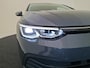 Volkswagen Golf 1.5 TSI Life Business / Navigatie / Parkeersensoren / Trekhaak afn. / LED verlichting / Clima / El verst. stoelen TRANS