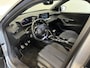 Peugeot 2008 1.2 130pk Turbo GT Climate control Cruise control LED Achteruitrij camera Navigatie Apple Carplay/Android Auto Parkeersensor achter