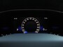 Volkswagen T-Roc 1.5 TSI 150pk DSG Life Navigatie Apple Carplay/Android Auto Adaptive Cruise Control Trekhaak Parkeersensoren Stoelverwarming Ledverlichting Getinte ramen Climate Control